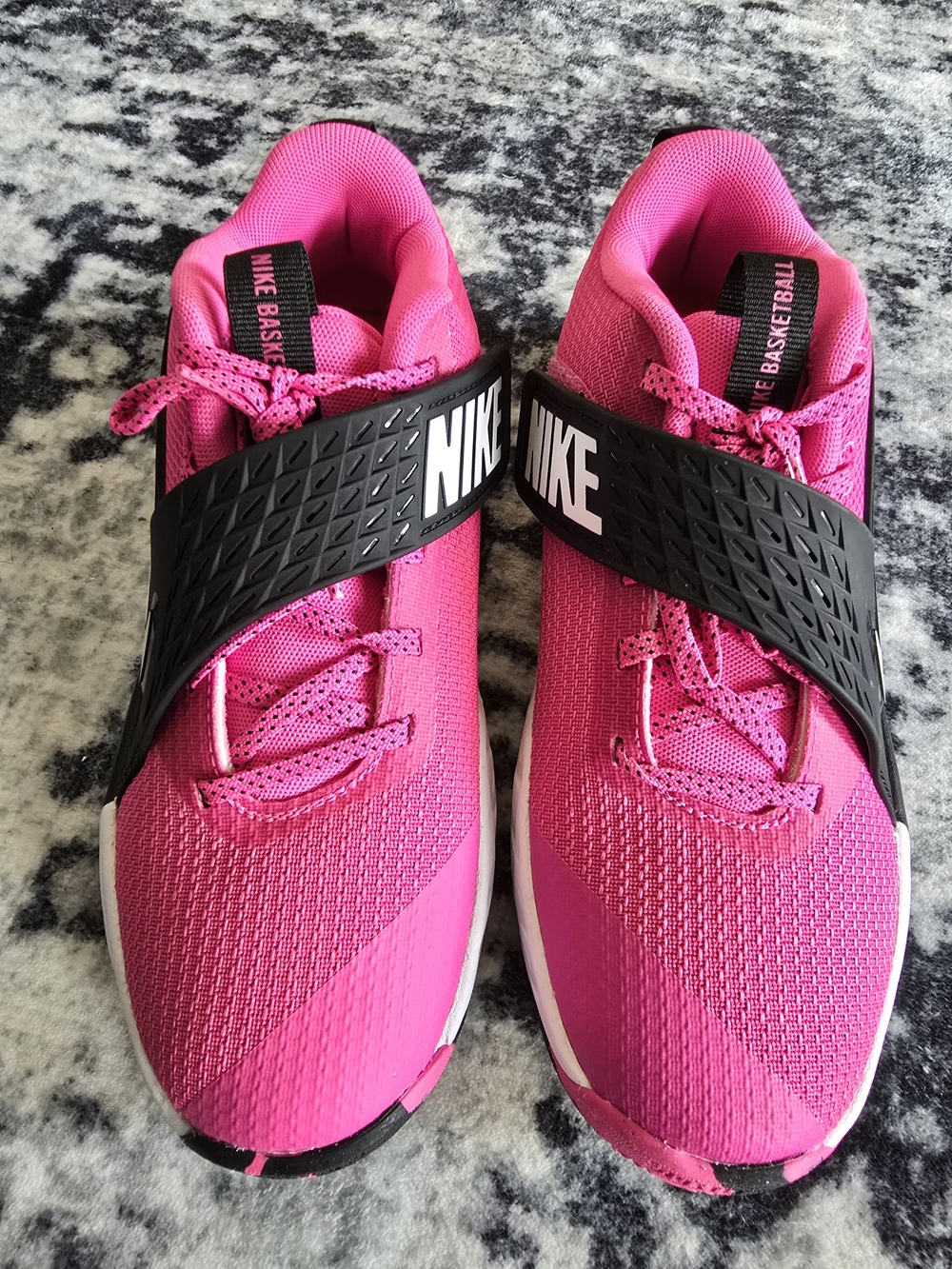 Nike Kids' Team Hustle D 12 Basketball Shoes